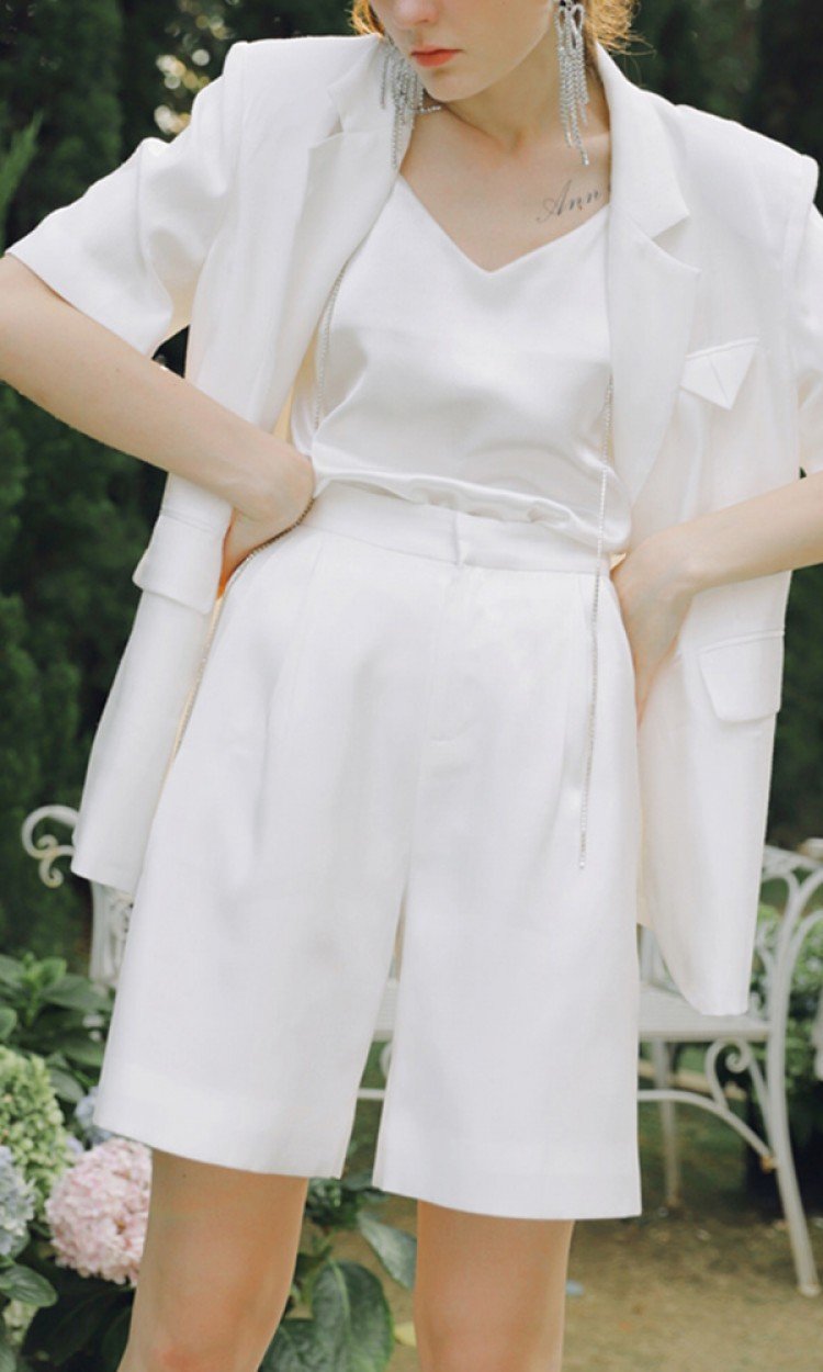 【ANN TEANO】AT20SS-SP072WT仙气白流光丝缎宽松西装中裤白色（中国仓）
