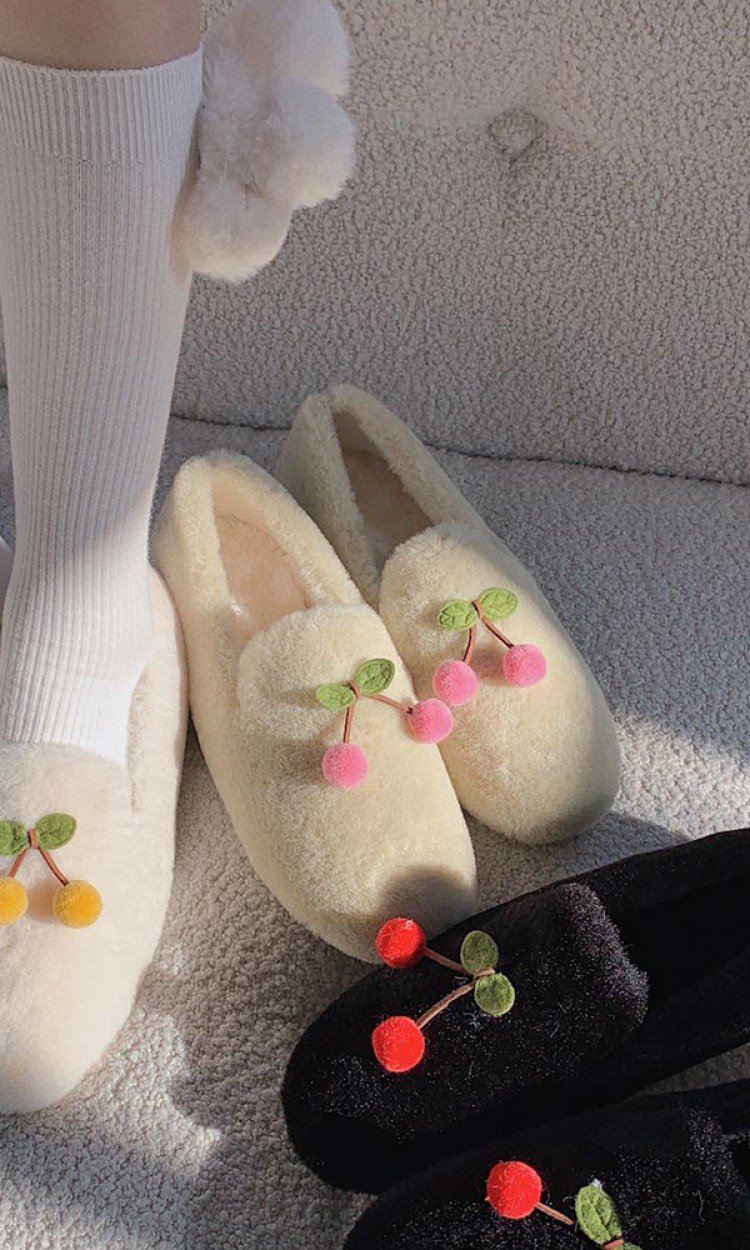 【CLOUD SEASON】CXZ21463樱桃毛绒豆豆鞋冬季新款休闲百搭舒适踏脚鞋子（中国仓）